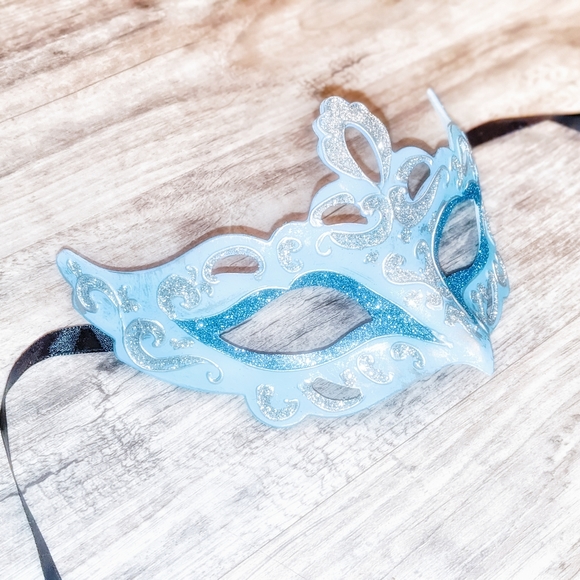 Venetian Cat Eye Mask Masquerade Mask Mardi Gras Mask - Picture 2 of 5